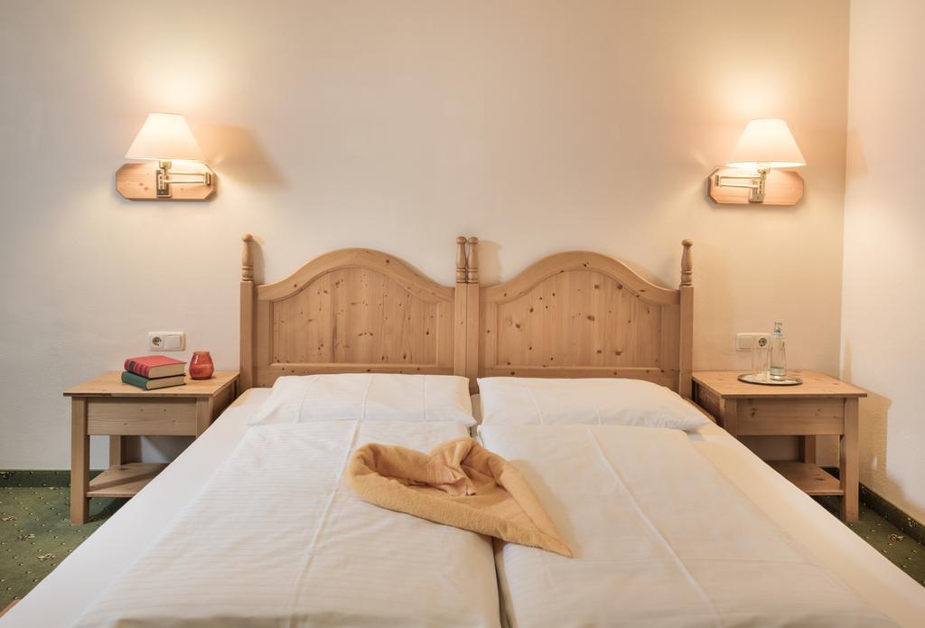 Aurora Appartements Inklusive Freiem Thermeneintritt Bad Hofgastein Quarto foto
