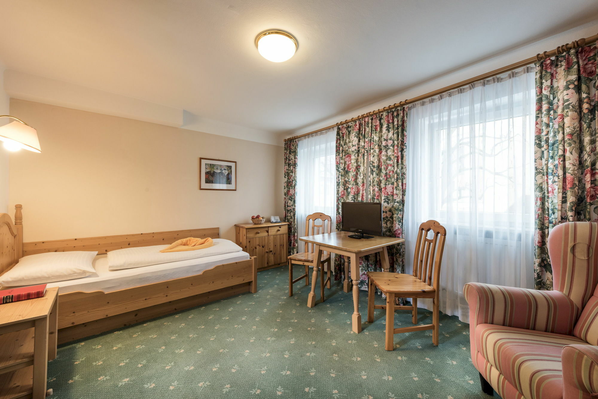 Aurora Appartements Inklusive Freiem Thermeneintritt Bad Hofgastein Exterior foto
